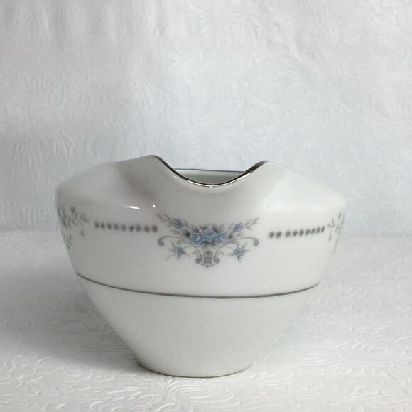 Vintage Towne House China Covered Sugar & Creamer Set Providence Pattern Japan - Picture 10 of 10